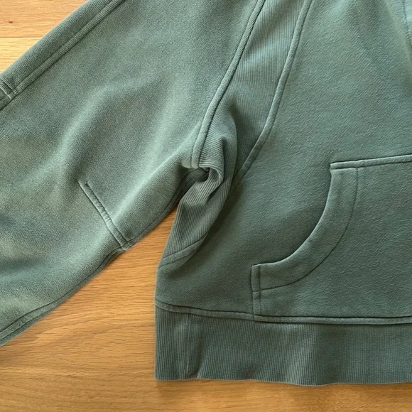 Lululemon Half-Zip Cropped Sweatshirt XS - Picture 4 of 10